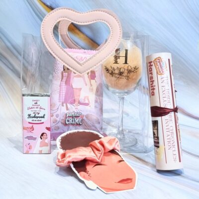 Bridesmaid Gift Hamper: Personalised Toasts and Treasures